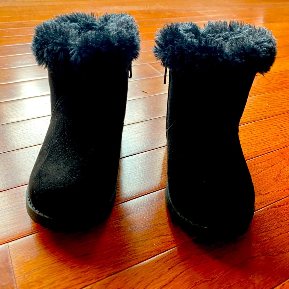 Cat and jack fur lined boots